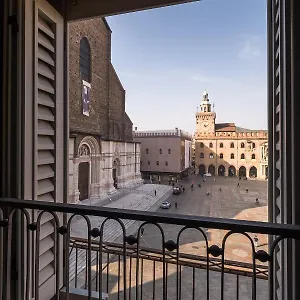 Urbanicooh Asinelli - Balcony On Piazza Maggiore Apartment Bologna