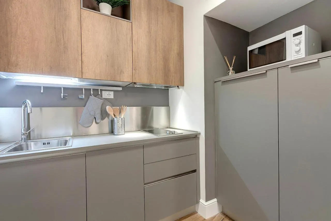 Il Moro Apartment By Mamo Florence