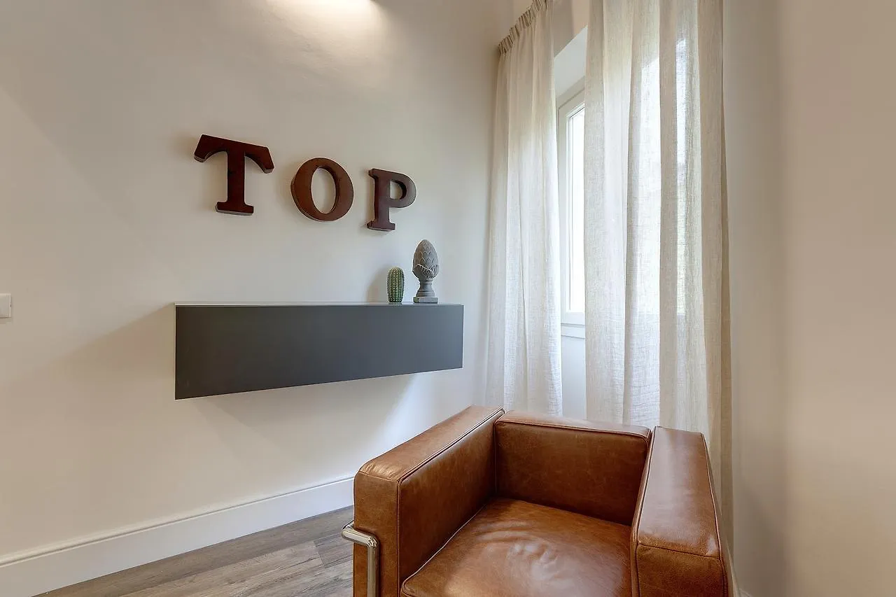 Il Moro Apartment By Mamo Florence Italy