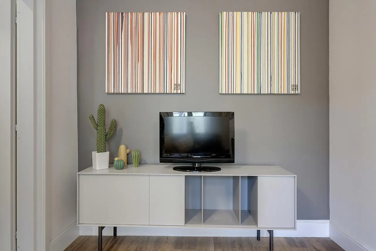 Il Moro Apartment By Mamo Florence Italy